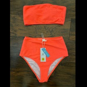 HOT PINK 💕 High-waisted bathing suit